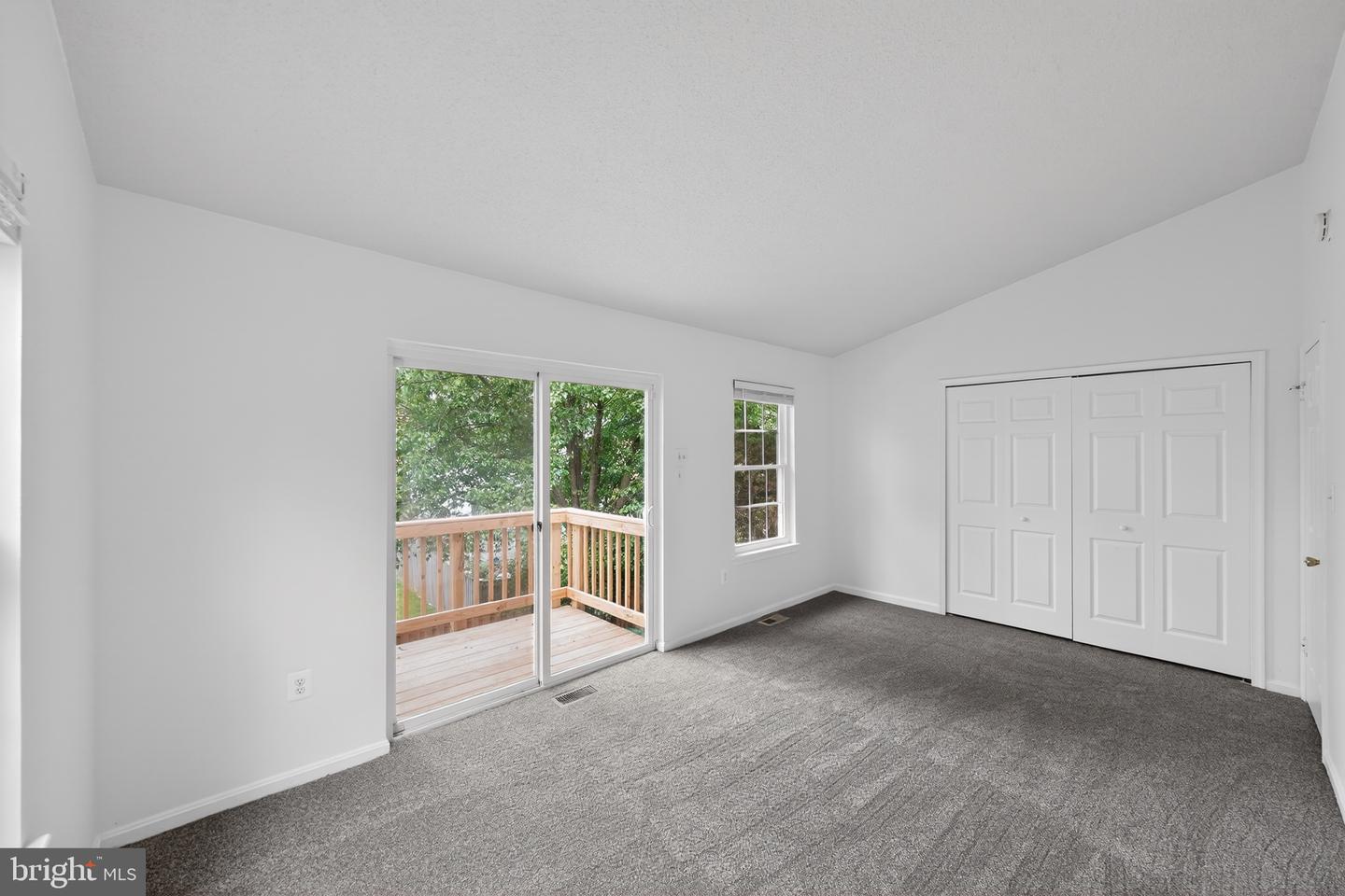 1015 Saint Michaels Dr Property Photo 24