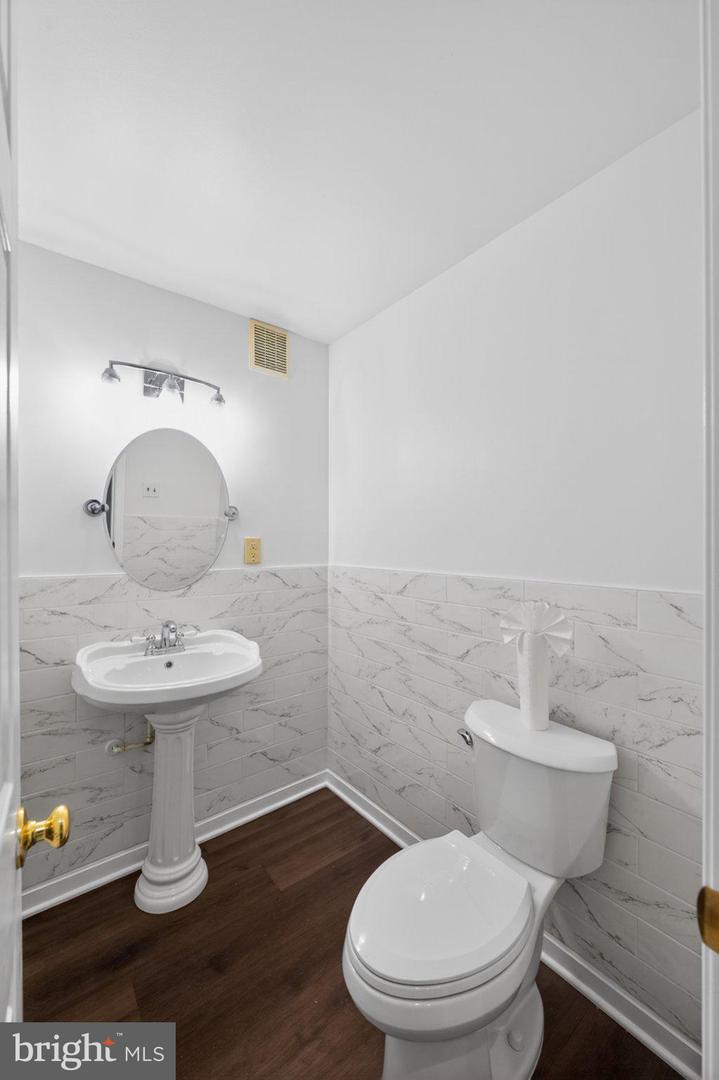 1015 Saint Michaels Dr Property Photo 25
