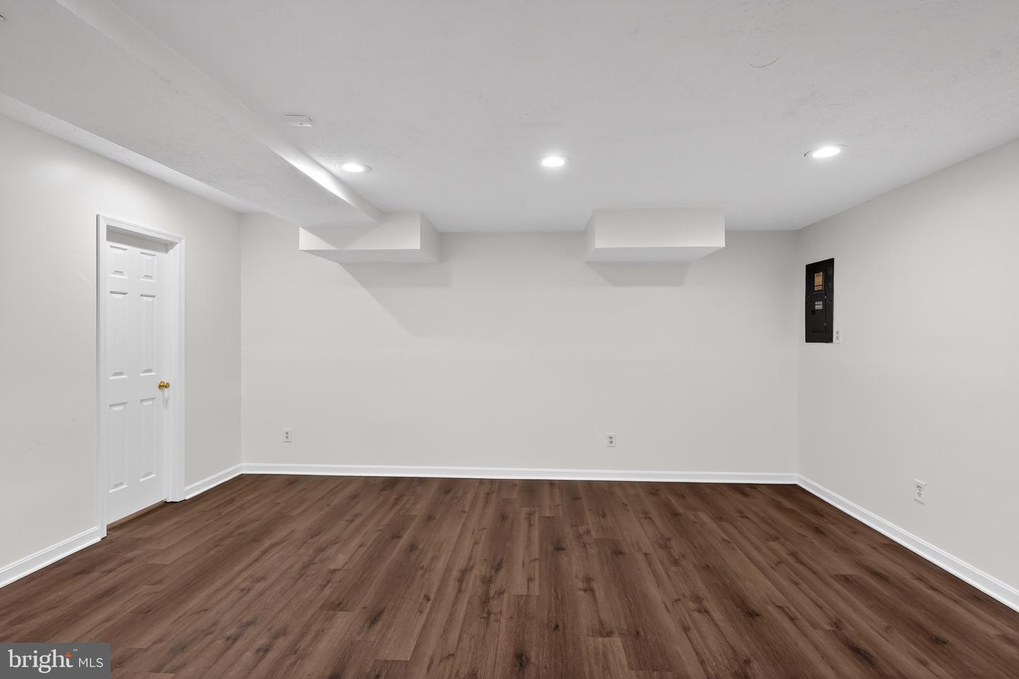 1015 Saint Michaels Dr Property Photo 31