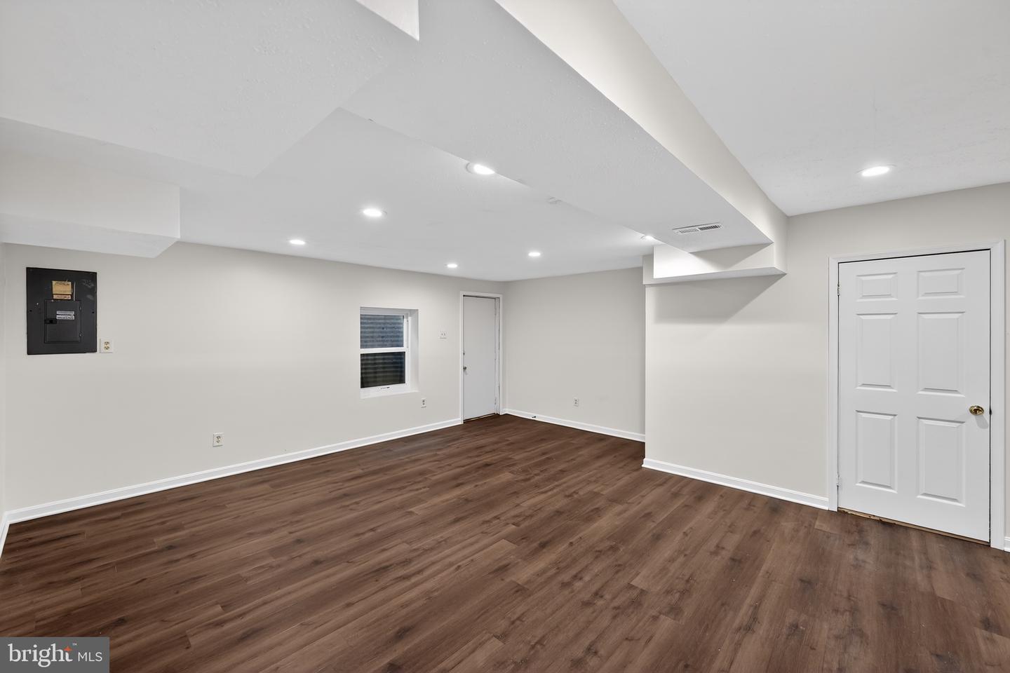 1015 Saint Michaels Dr Property Photo 36