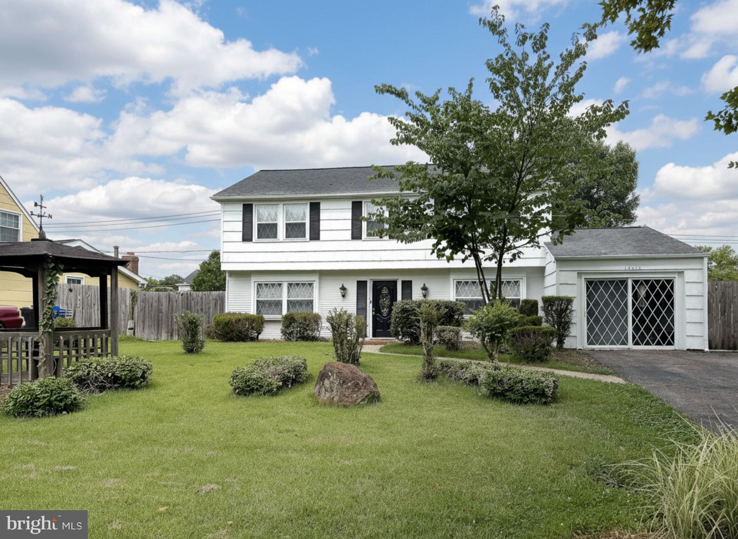 12412 Stonehaven Ln Property Photo 1