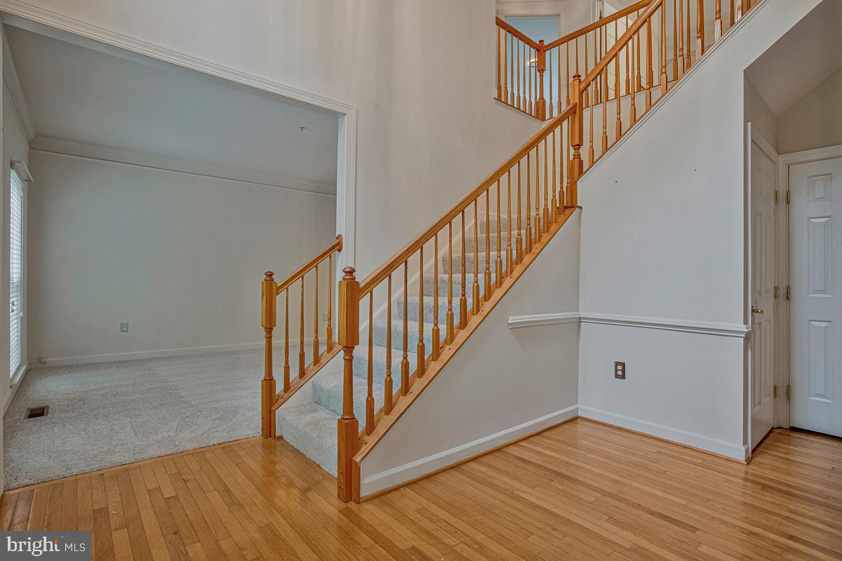 2310 Nicol Cir Property Photo 4