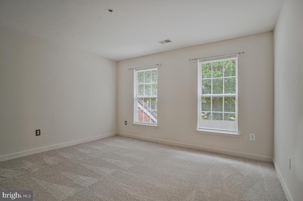 2310 Nicol Cir Property Photo 26
