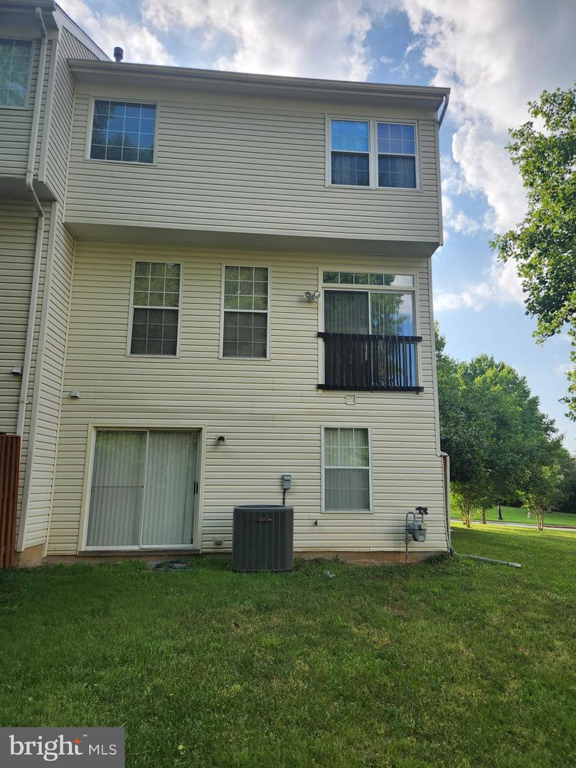 12347 Quarterback Ct Property Photo 4