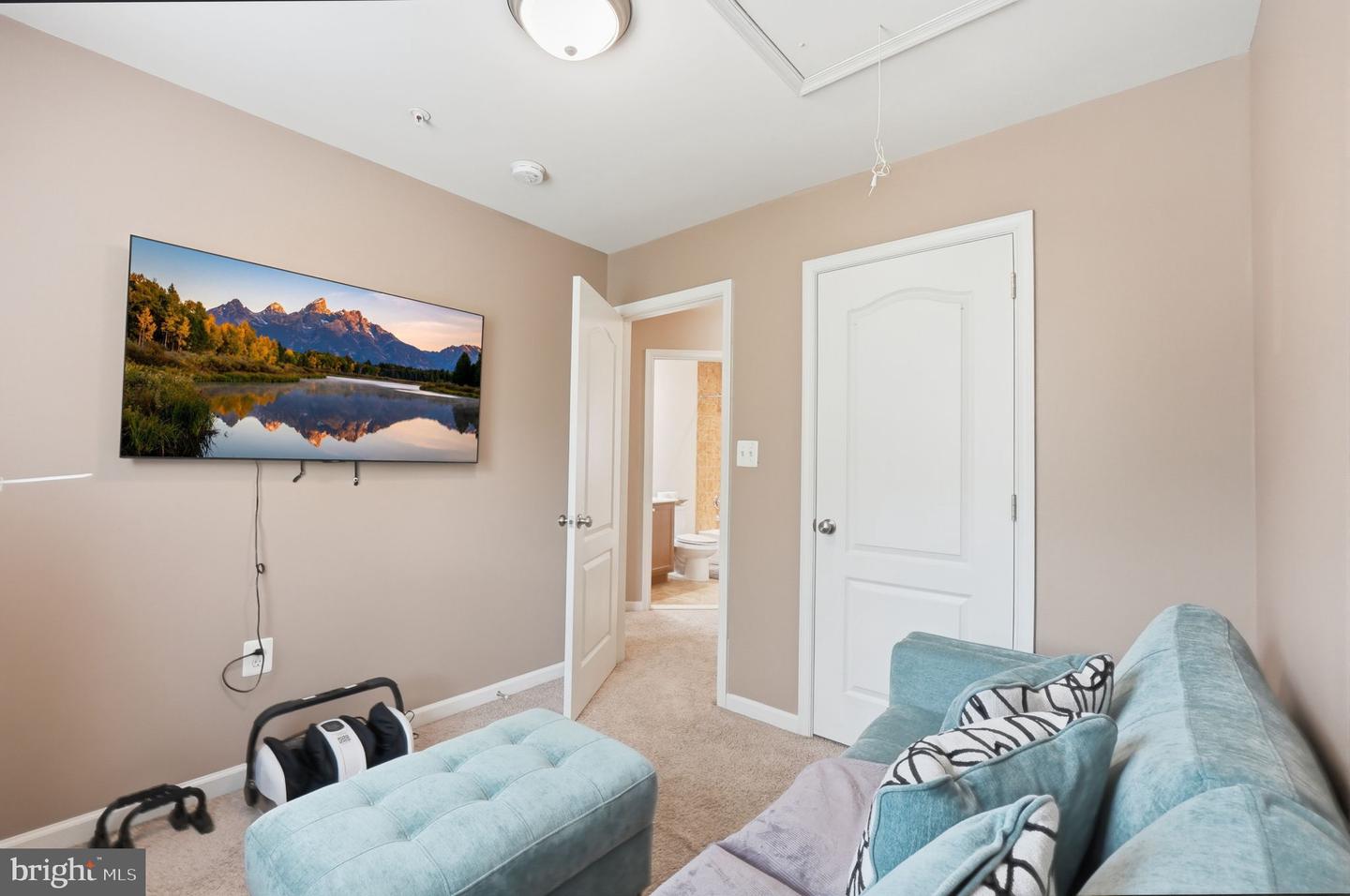 9500 Westerdale Dr Property Photo 22