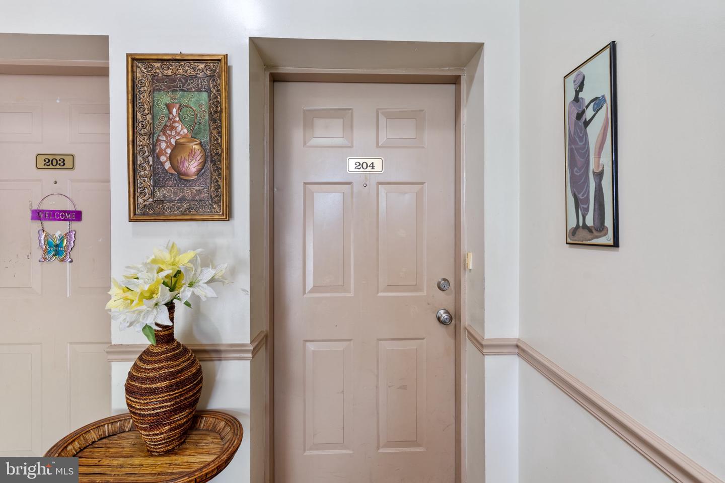 9720 Lake Pointe Ct #204 Property Photo 3