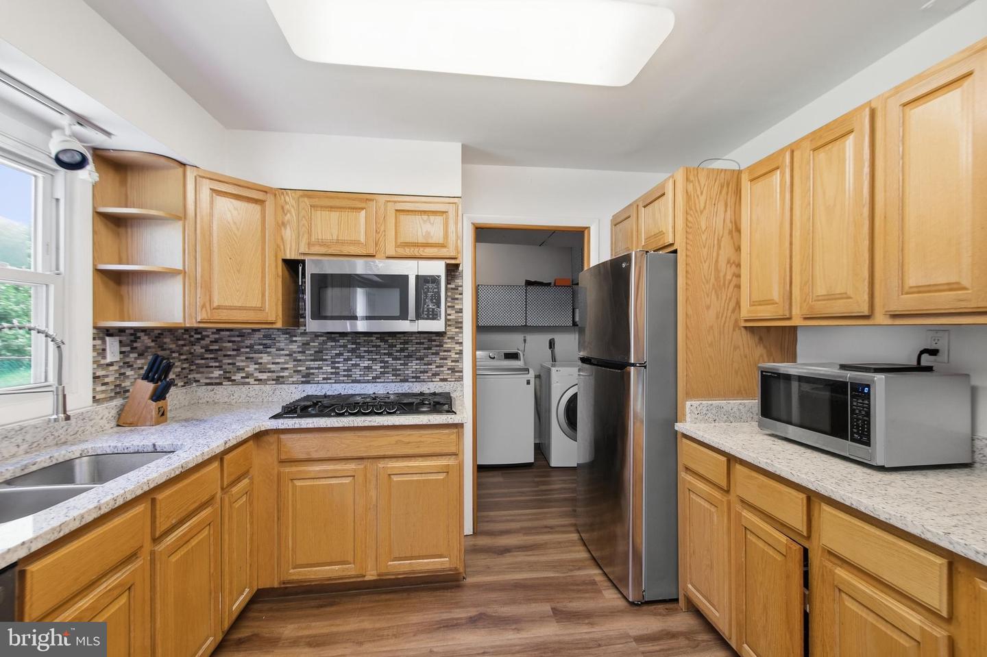 12616 Blackwell Ln Property Photo 5