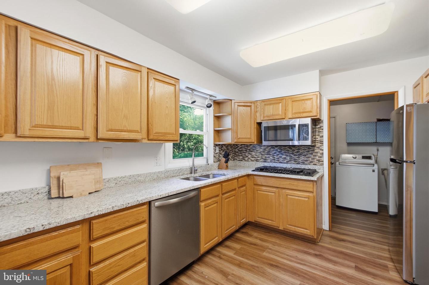 12616 Blackwell Ln Property Photo 6