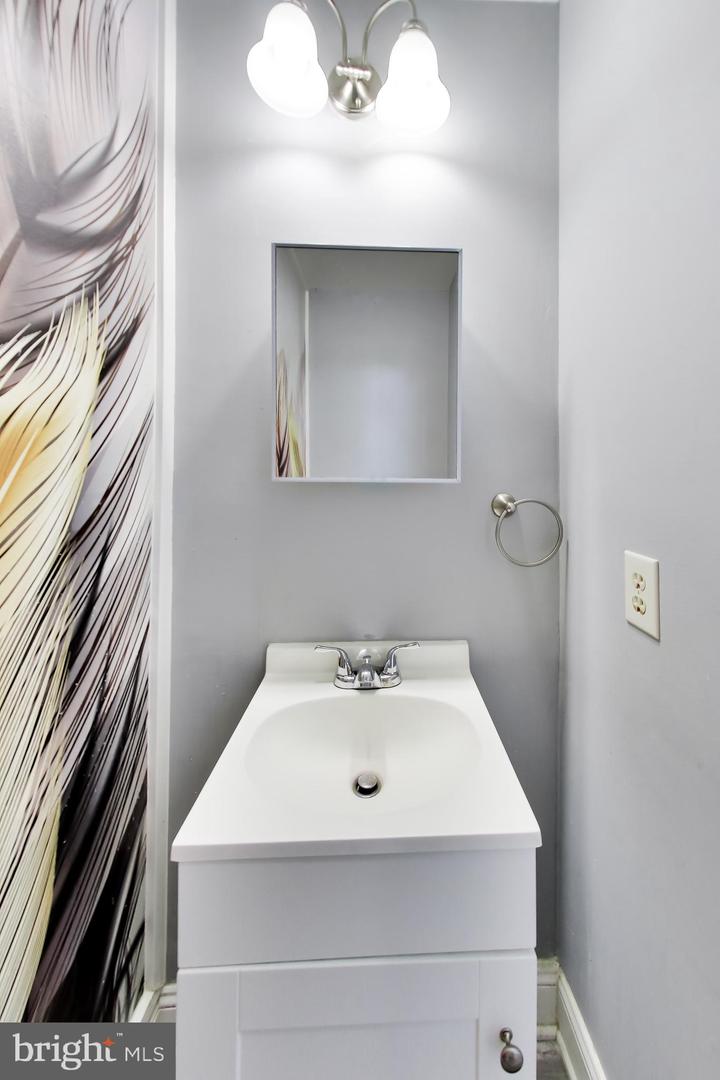 138 Joyceton Ter Property Photo 15