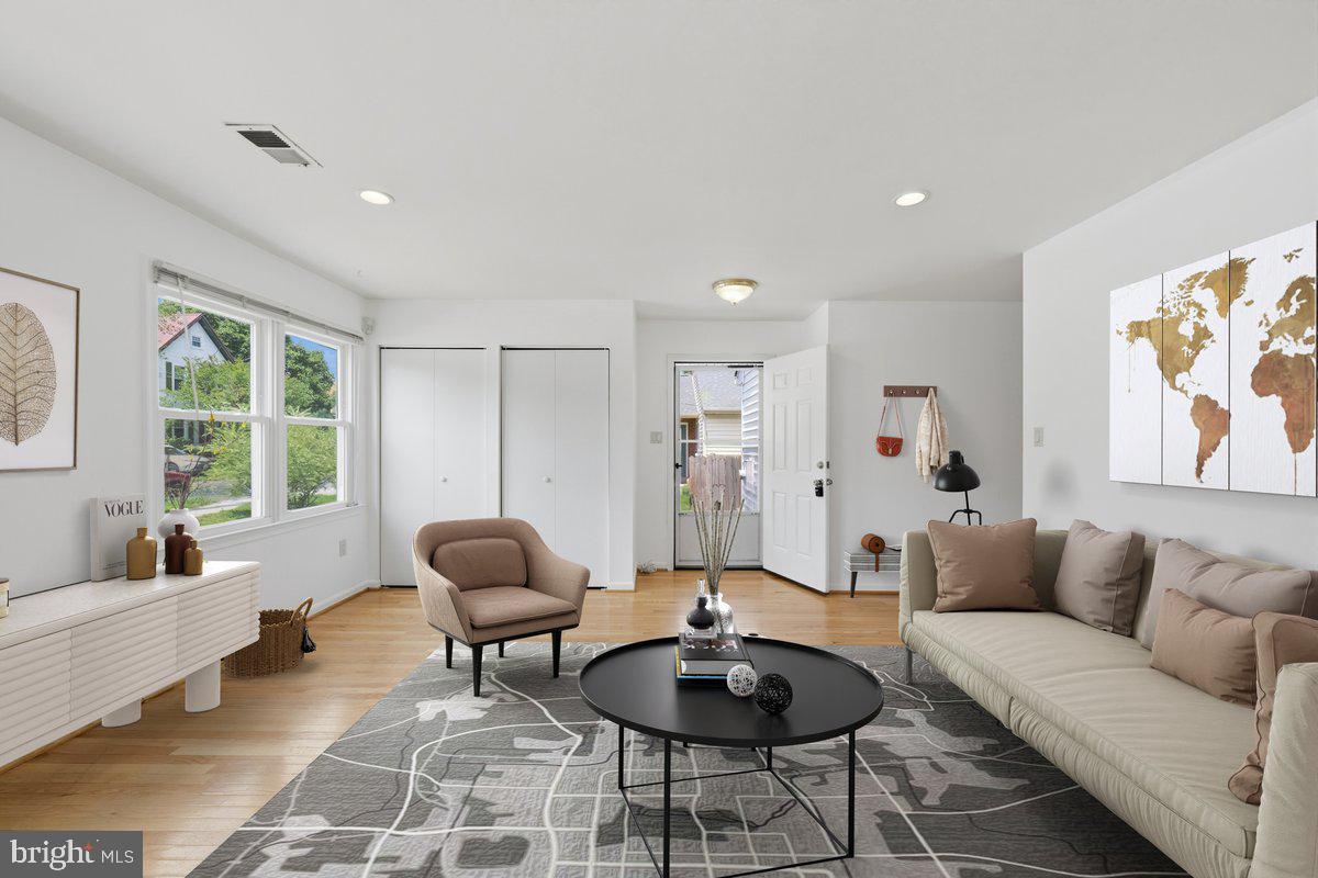 8517 Potomac Ave Property Photo 1
