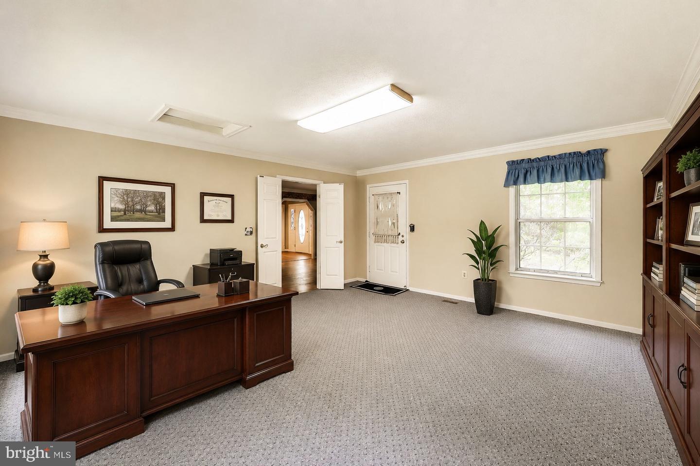 2012 Bermondsey Dr Property Photo 4