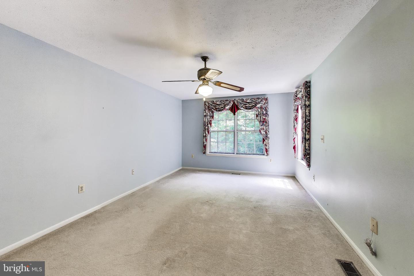 2012 Bermondsey Dr Property Photo 25