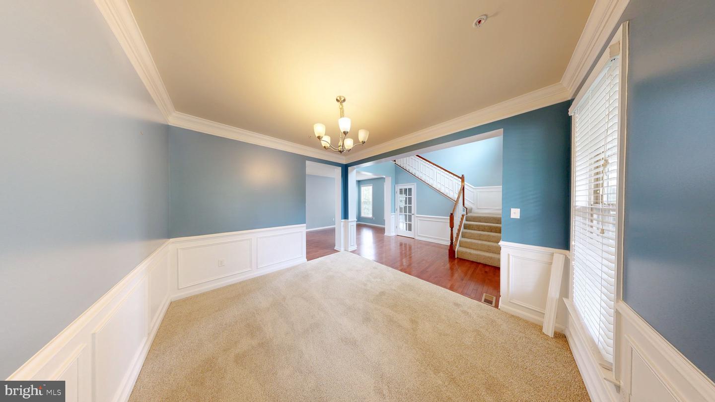 2604 Brooke Grove Rd Property Photo 5
