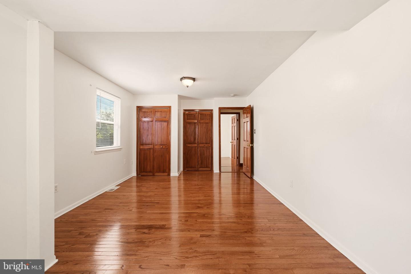 5122 Navahoe St Property Photo 13
