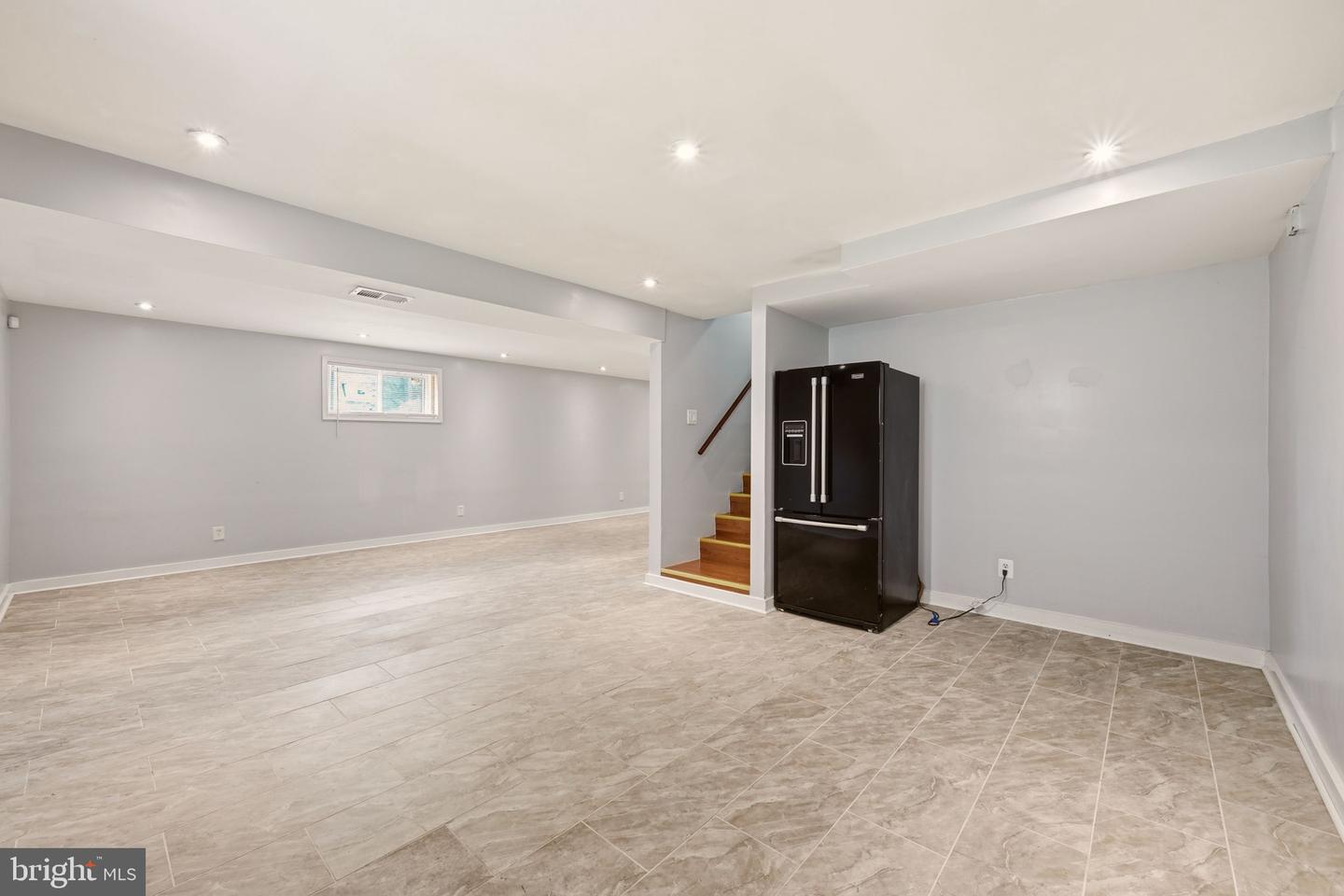 5122 Navahoe St Property Photo 23