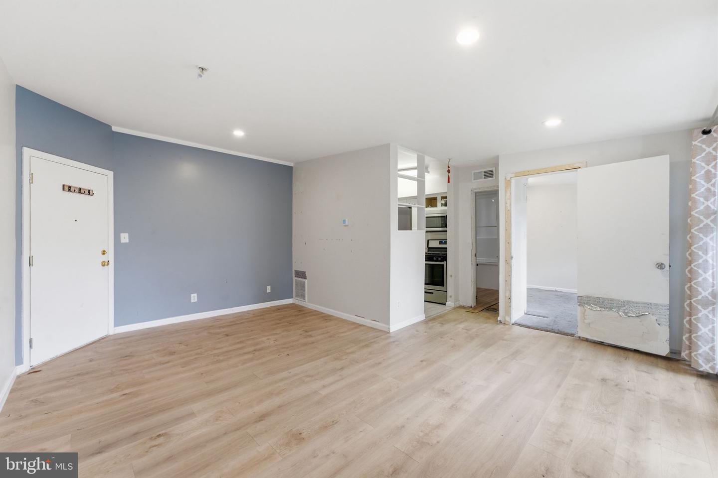 7402 18th Ave #210 Property Photo 12