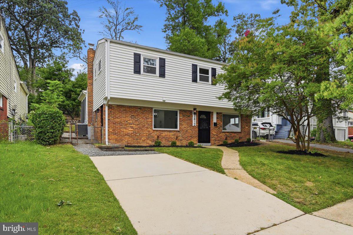 2412 Valley Way Property Photo 1
