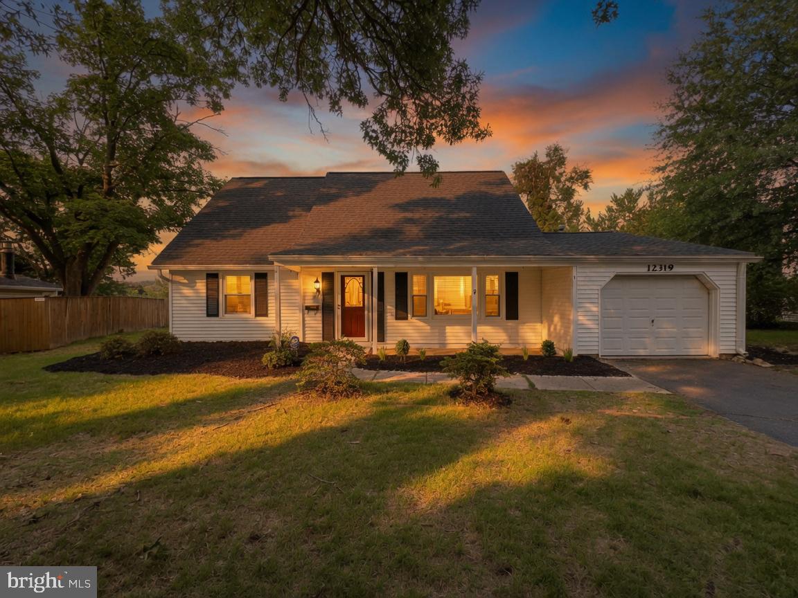 12319 Manvel Ln Property Photo 1