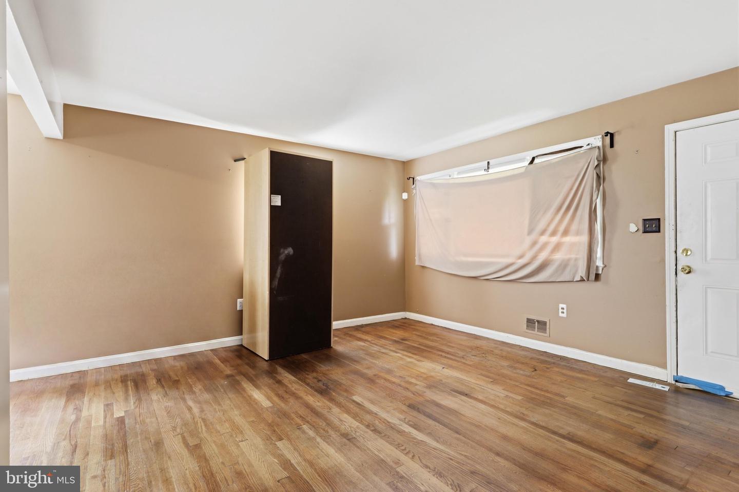 5436 Odell Rd Property Photo 7