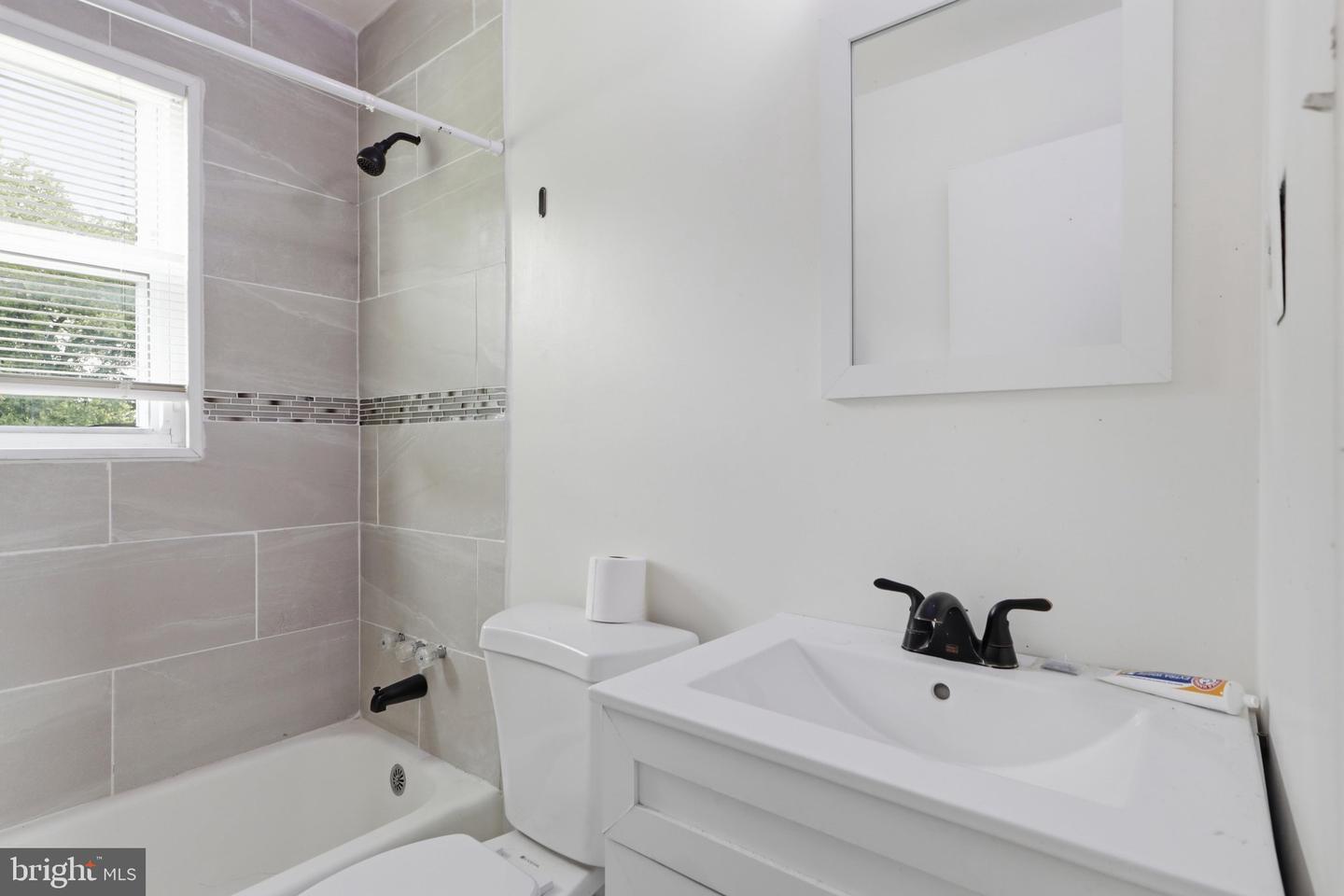 5436 Odell Rd Property Photo 15