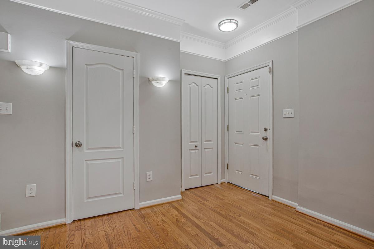 16608 Eastview Ter Property Photo 7