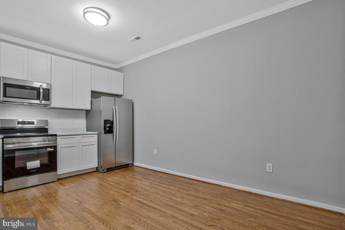 16608 Eastview Ter Property Photo 10