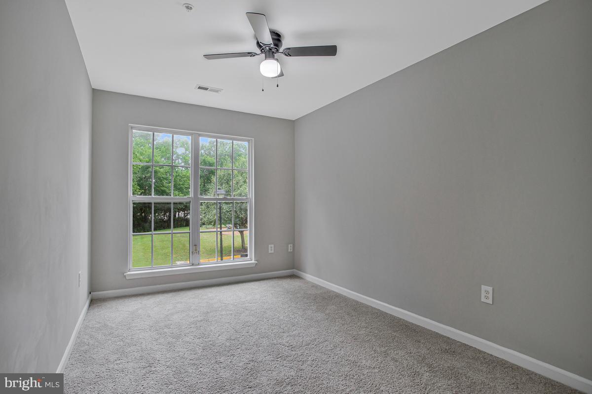 16608 Eastview Ter Property Photo 16