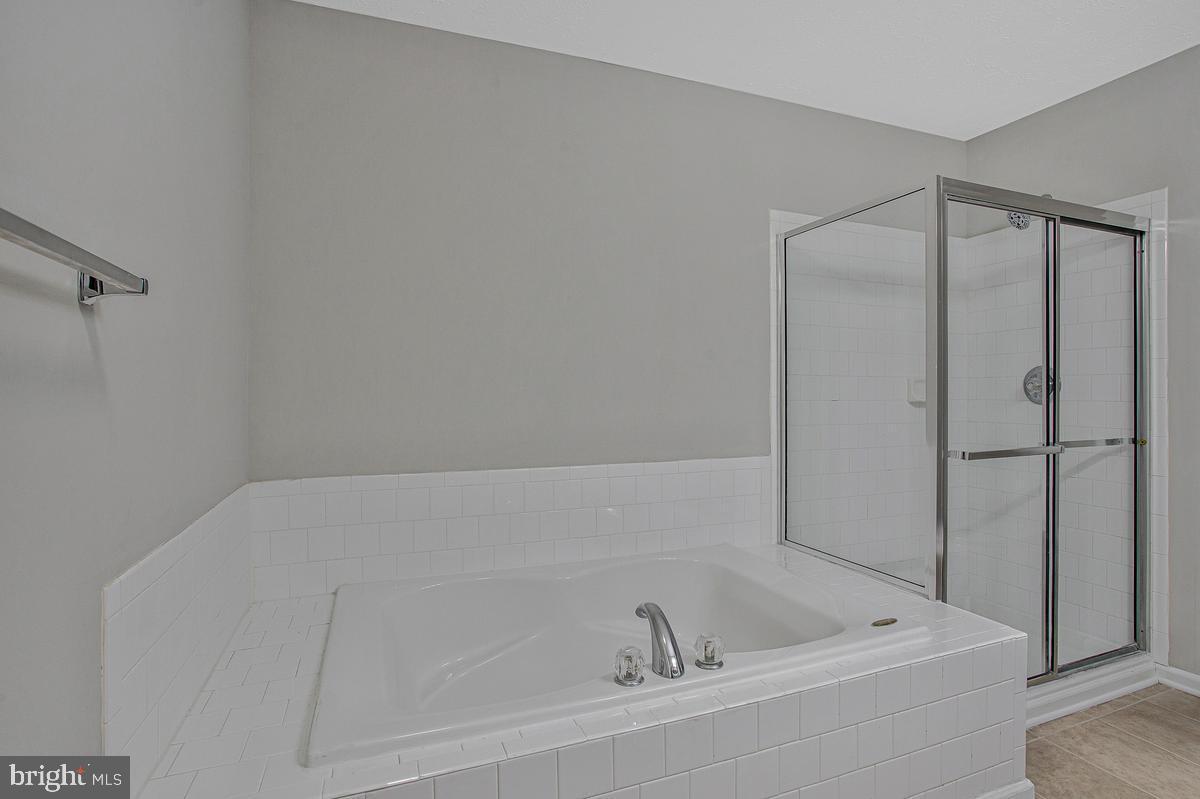 16608 Eastview Ter Property Photo 21