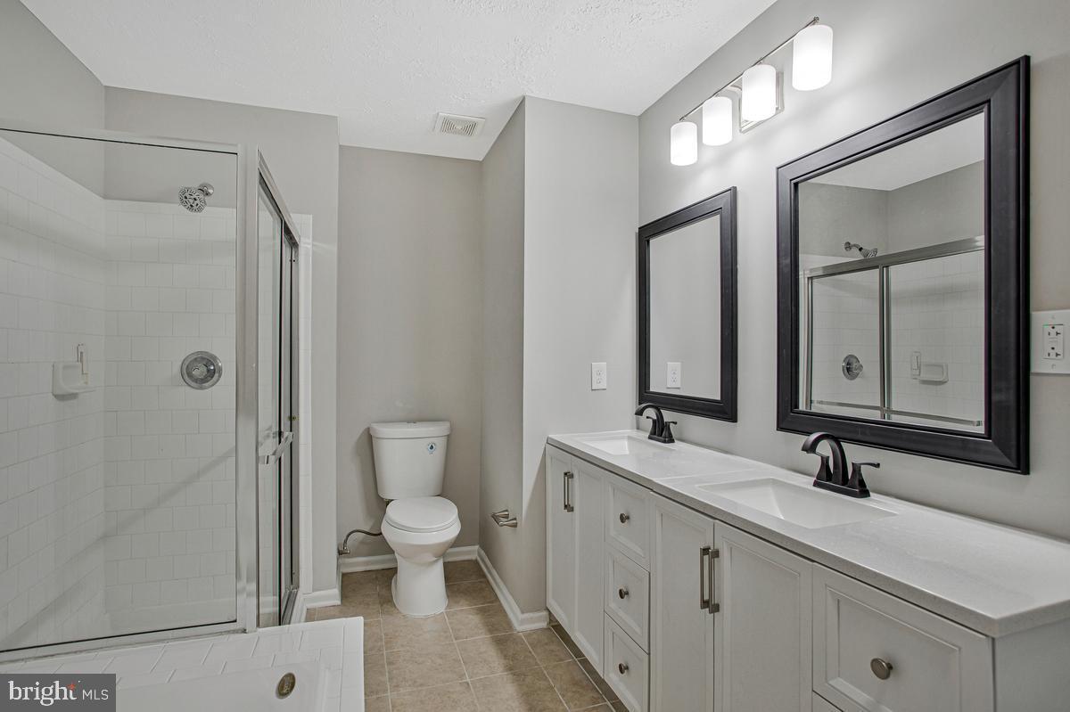 16608 Eastview Ter Property Photo 22