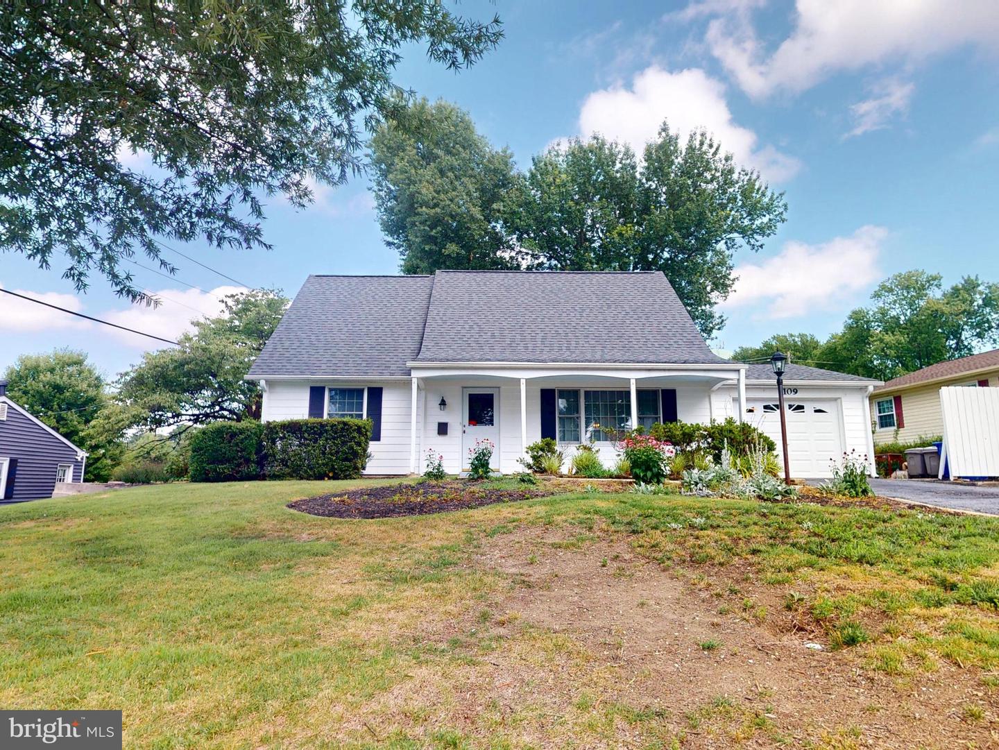 3109 TEAL LN Property Photo 1