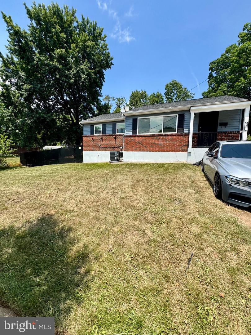 6902 Vallery St Property Photo 1