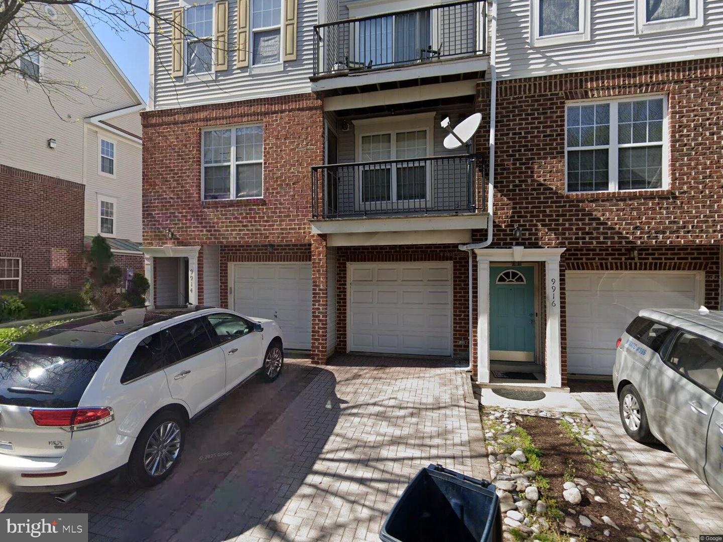 9914 SASSAFRAS LN #63 Property Photo 1