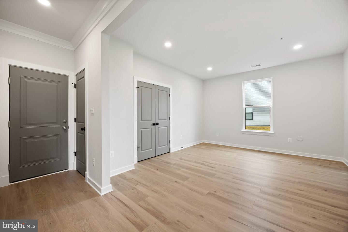 121 Summit Point Blvd #15-j Property Photo 41