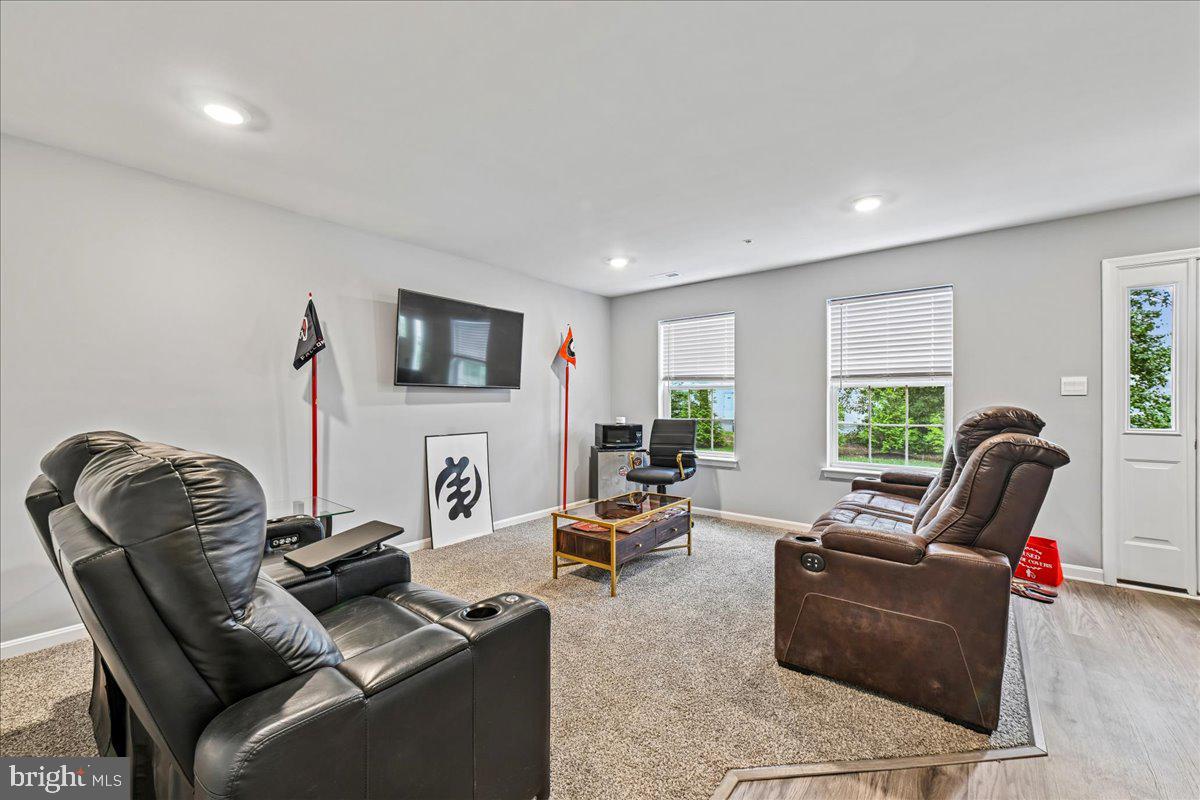 6619 Darter Way Property Photo 4