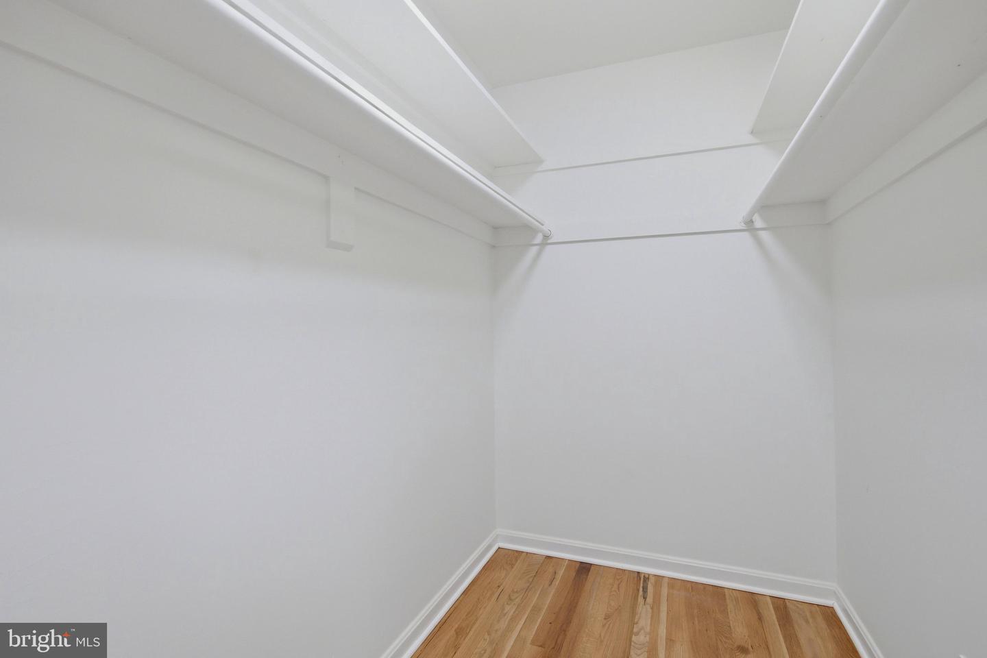 408 E Tantallon Dr Property Photo 24