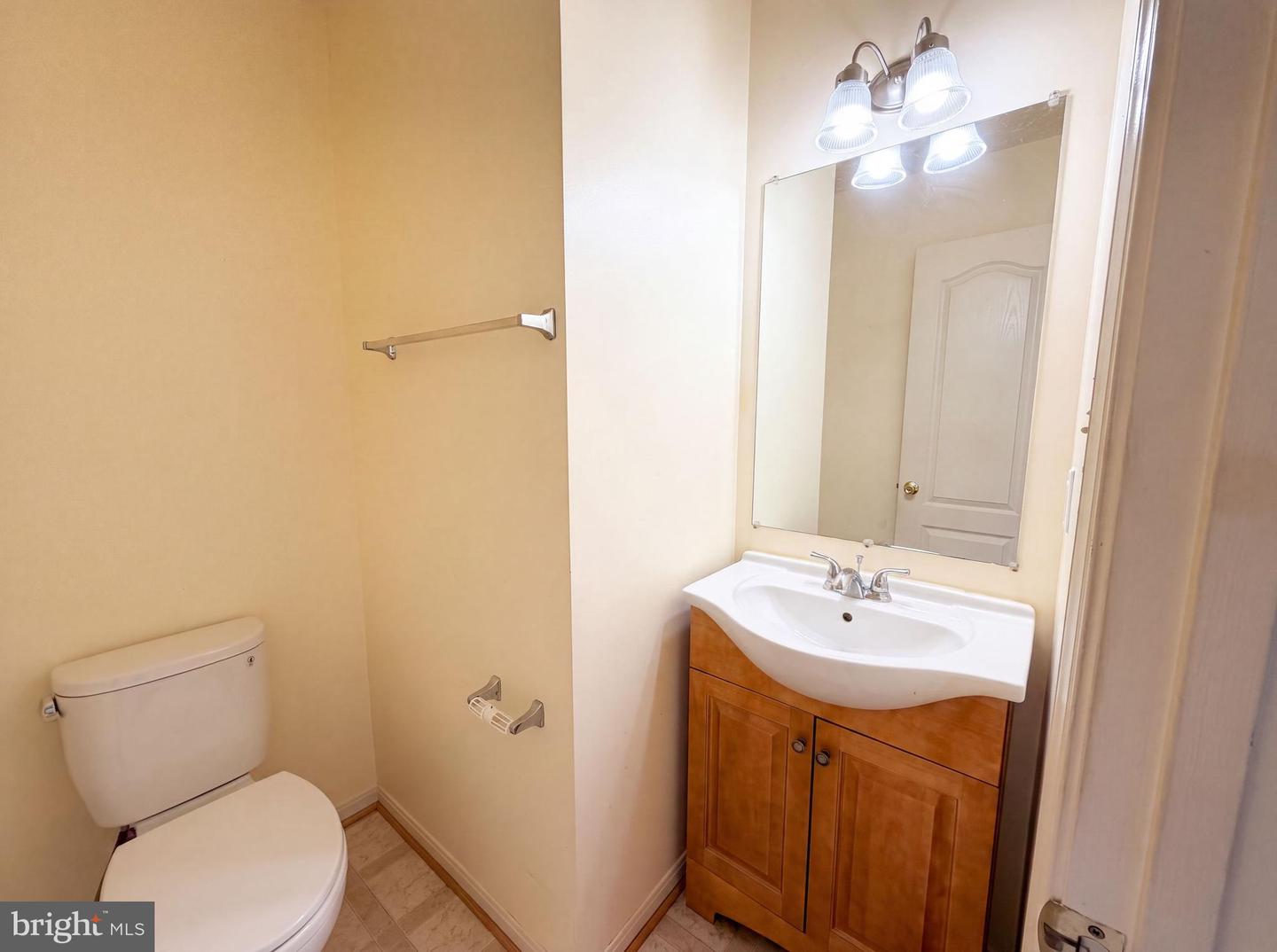 2726 Crestwick Pl Property Photo 11