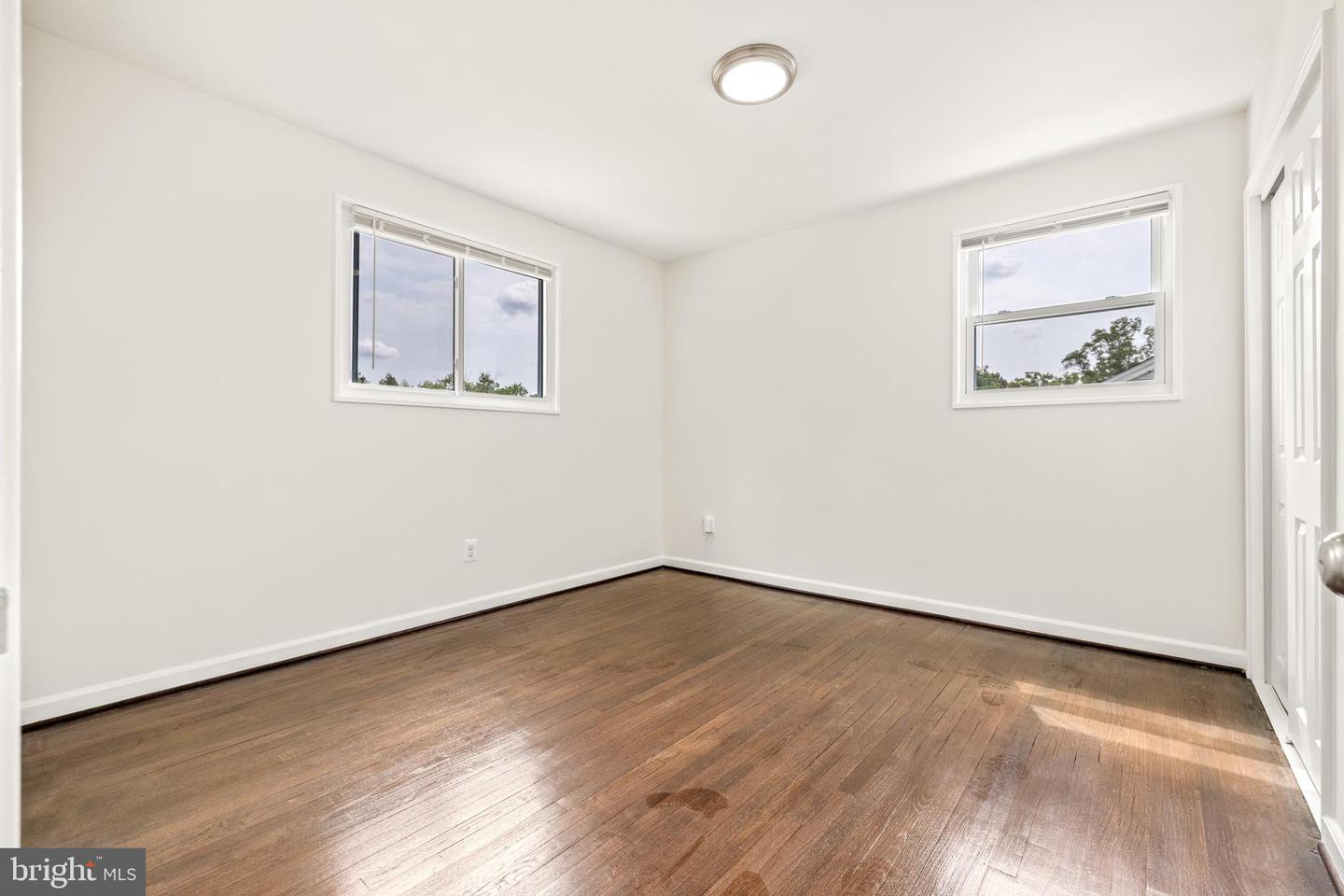 5405 Morton Pl Property Photo 15