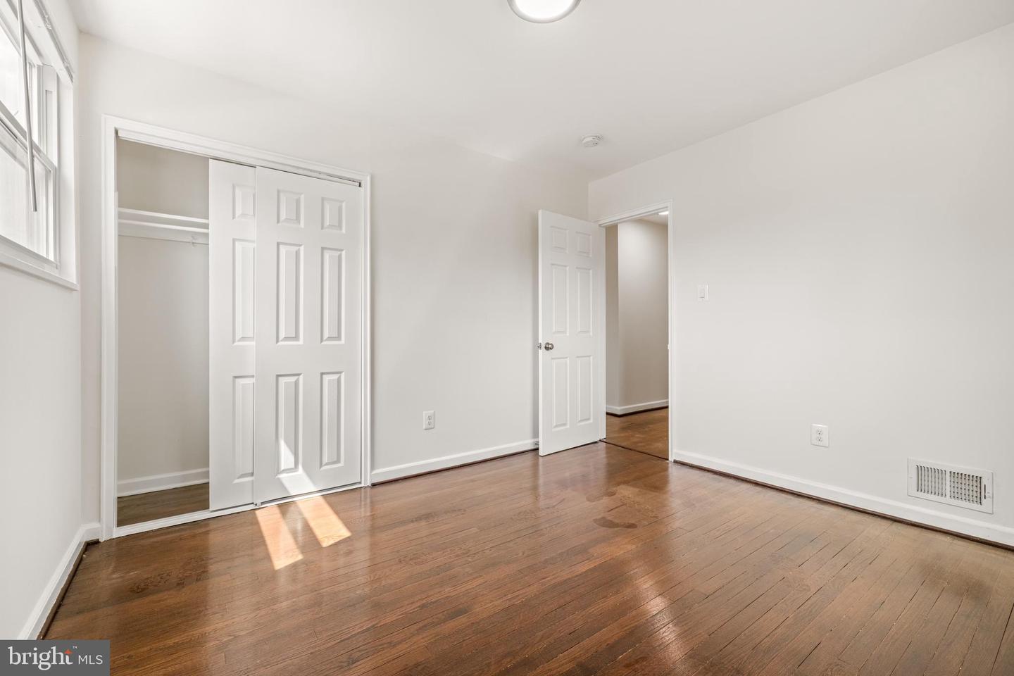5405 Morton Pl Property Photo 17