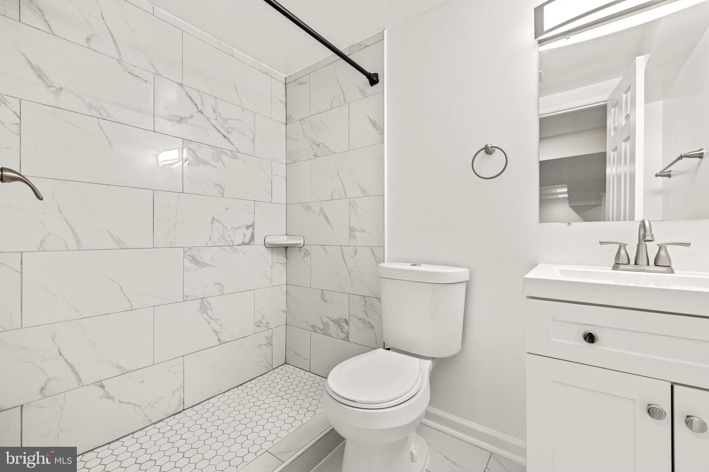 5405 Morton Pl Property Photo 39