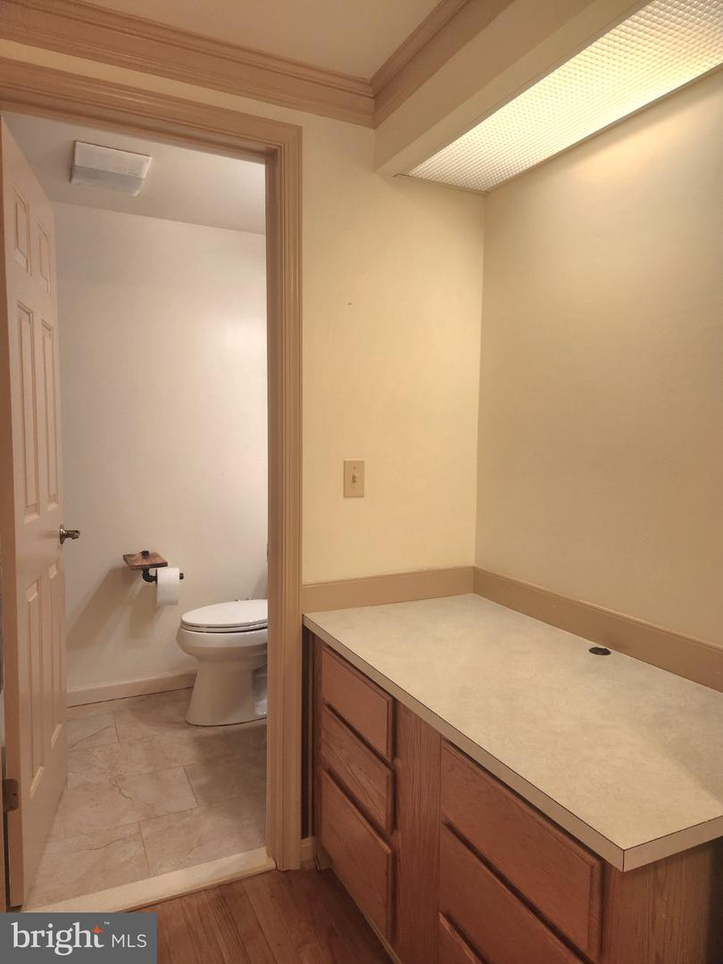 1210 Snowden Pl Property Photo 13