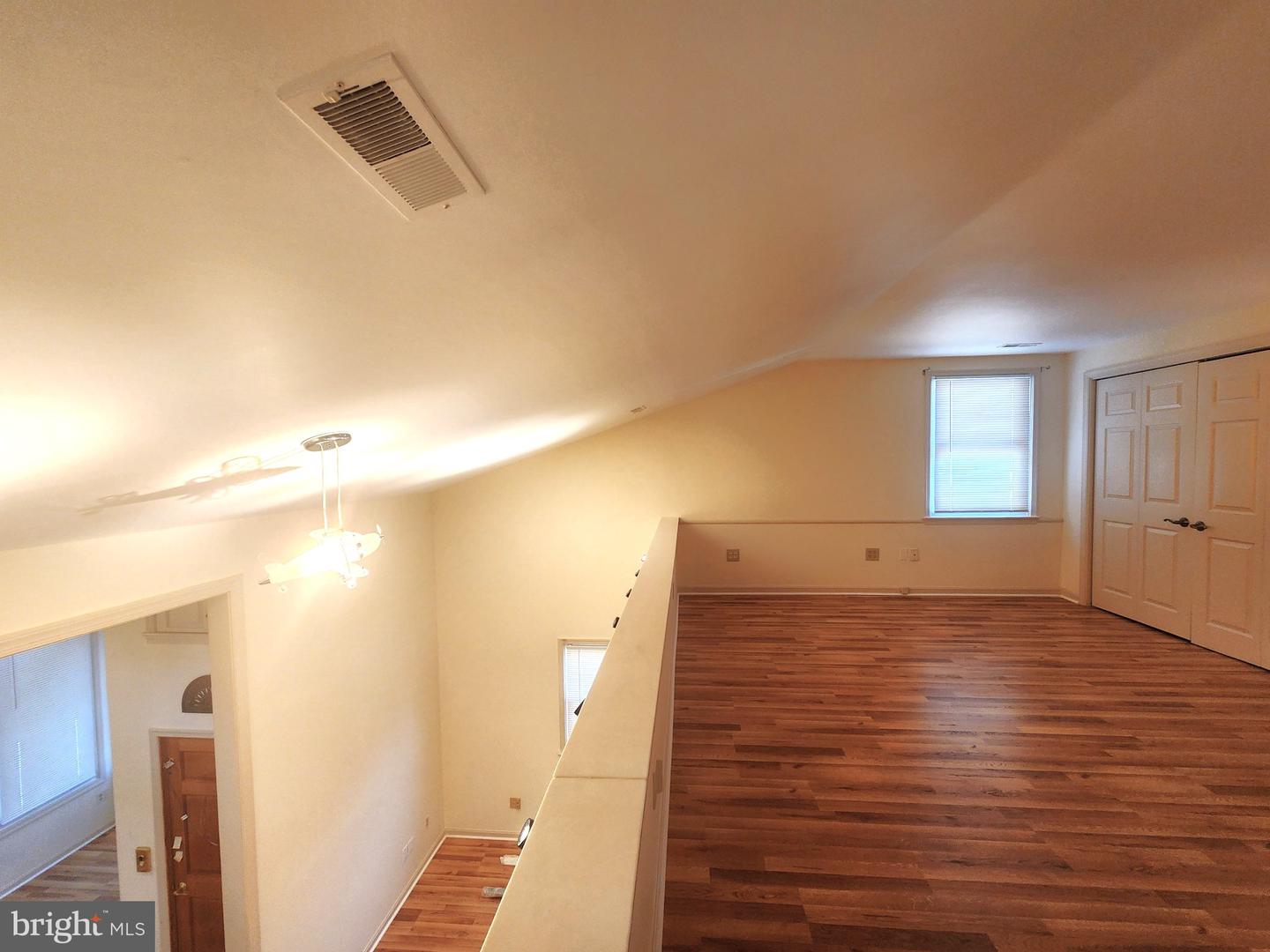 1210 Snowden Pl Property Photo 20