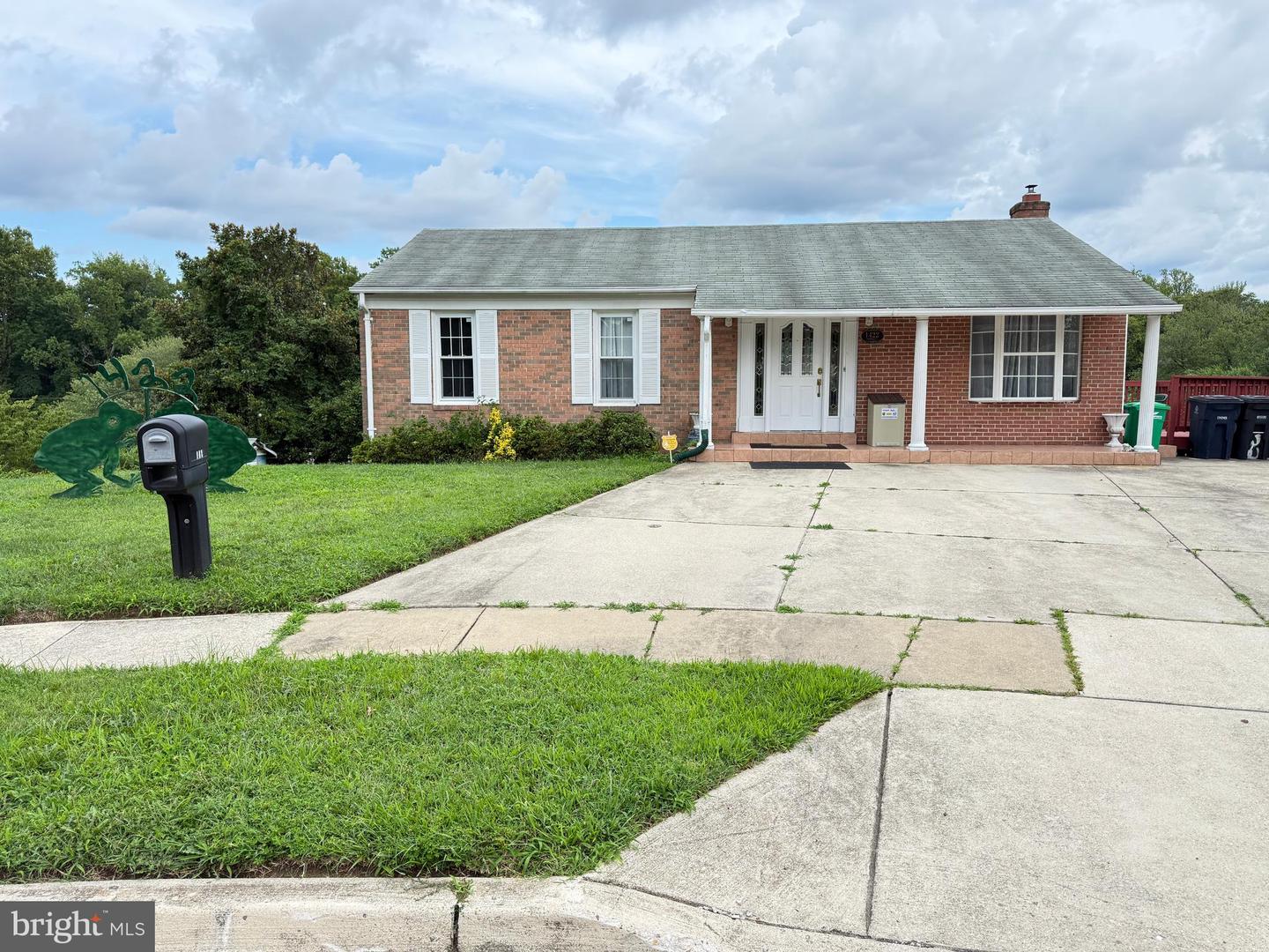 1422 Fernhill Ct Property Photo 1