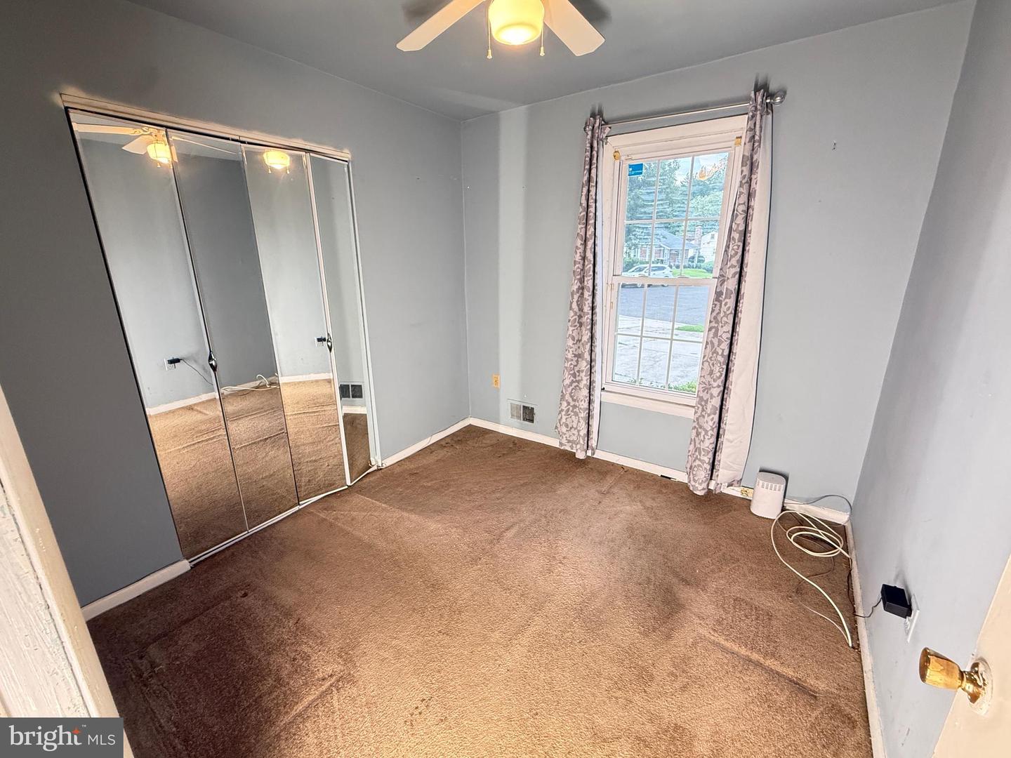 1422 Fernhill Ct Property Photo 4