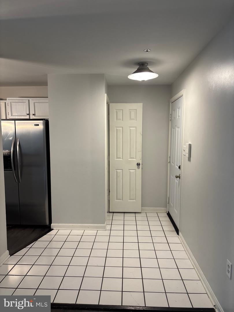 9704 Lake Pointe #203 Property Photo 4
