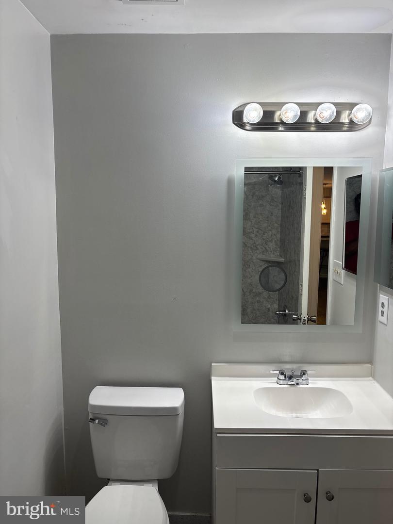 9704 Lake Pointe #203 Property Photo 16