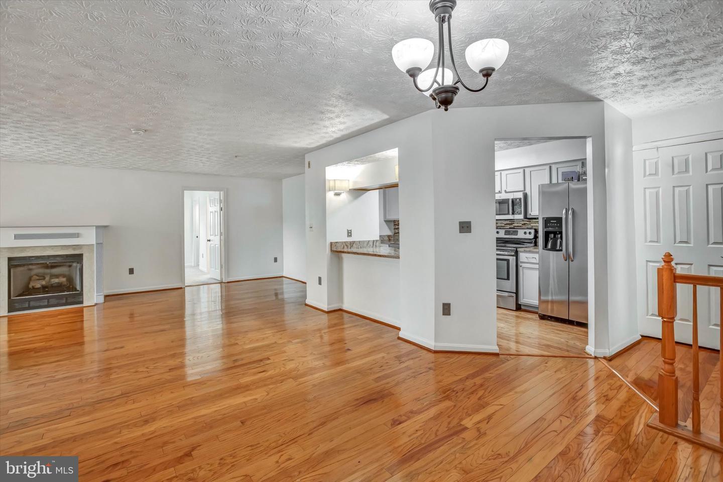 3708 Excalibur Ct #201 Property Photo 7