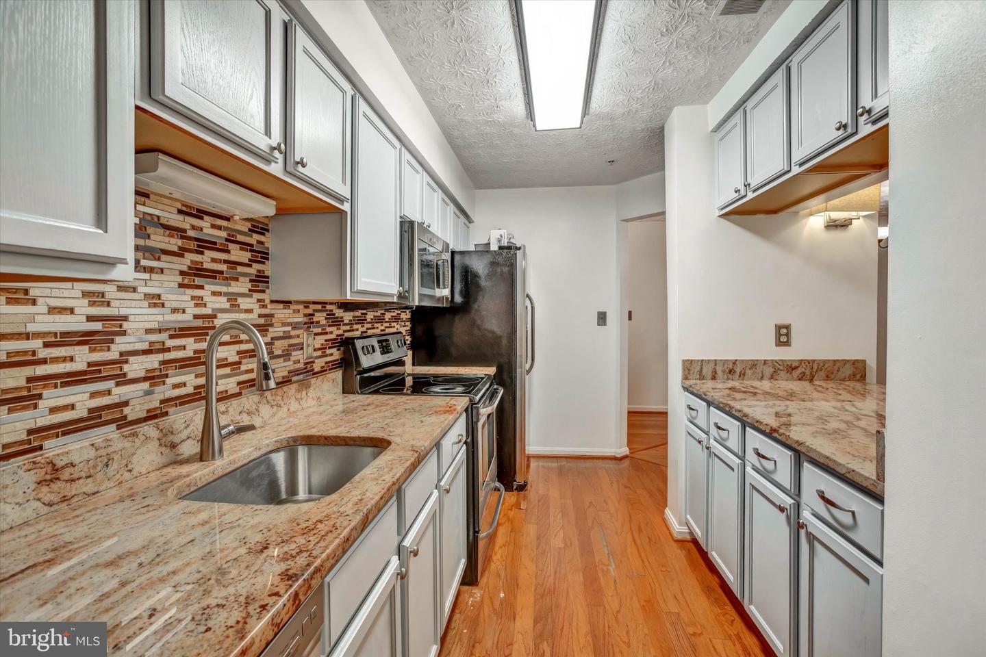 3708 Excalibur Ct #201 Property Photo 10