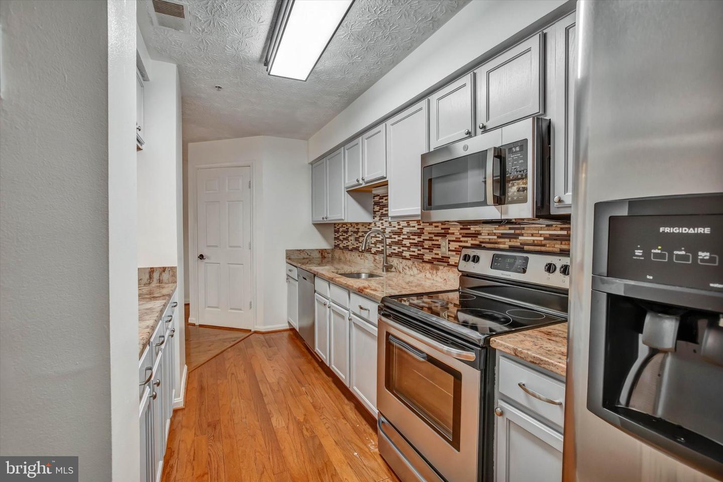 3708 Excalibur Ct #201 Property Photo 11