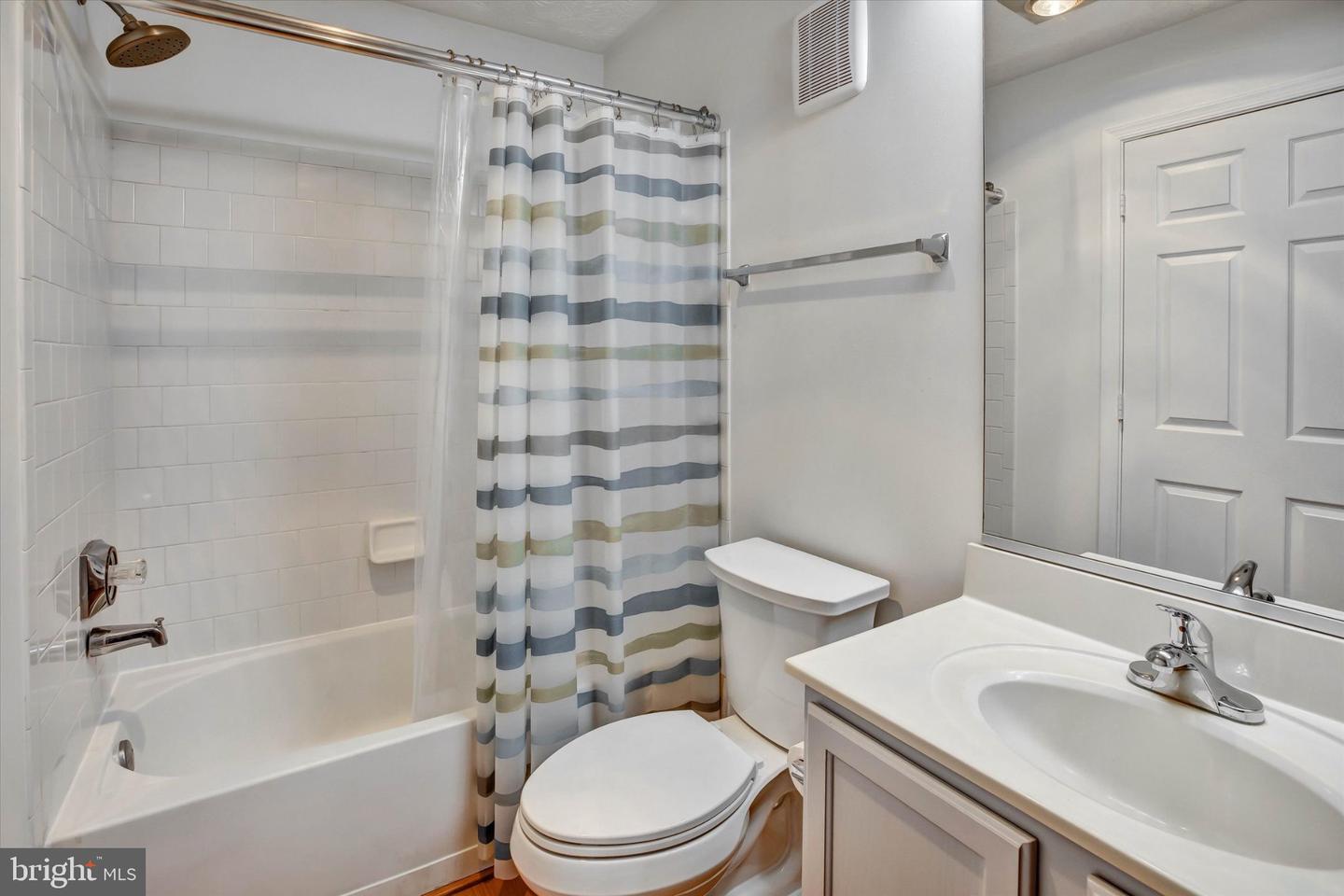 3708 Excalibur Ct #201 Property Photo 14