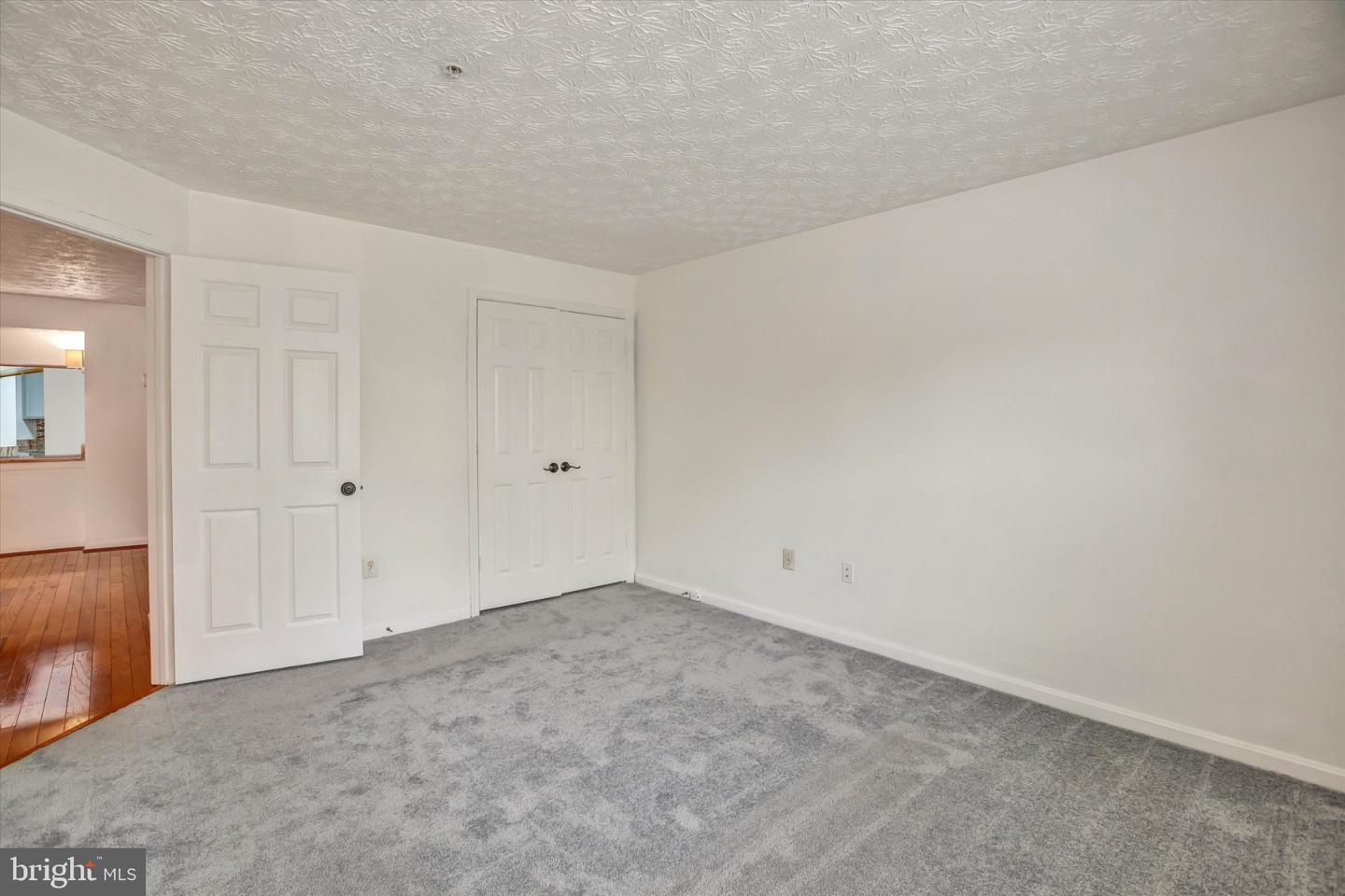 3708 Excalibur Ct #201 Property Photo 19